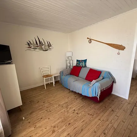 Pour 7 Personnes A 100m De La Avec Terrasse Et Parking A - Fr-1-784-5 * Gruissan